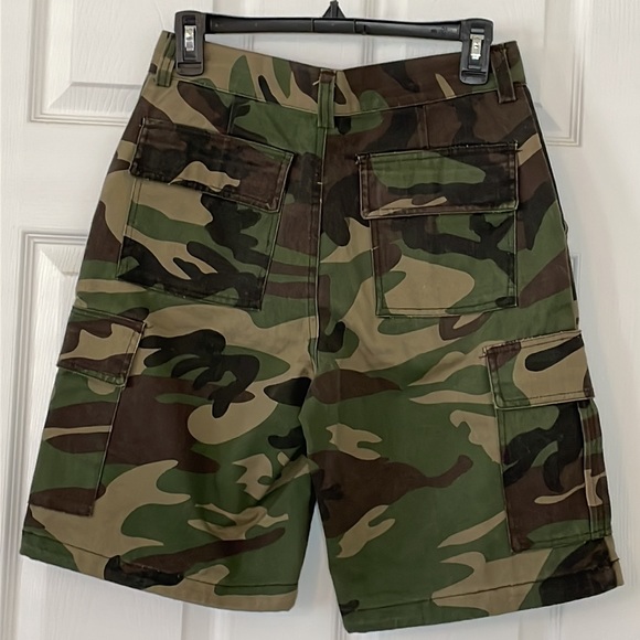 Boy’s Camo Cargo Shorts - Picture 3 of 5
